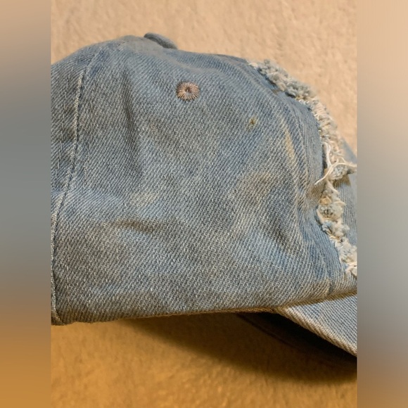 Ripped Jeans hat - Picture 5 of 6